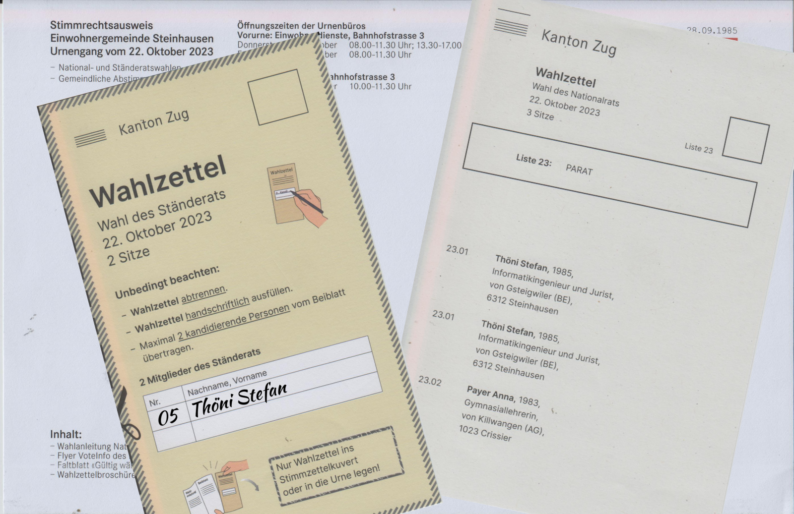 Im Hintergrund ein Stimmrechtsausweis, im Vordergrund die Wahlzettel für die Nationalratswahl für die PARAT und für die Ständeratswahl für Stefan Thöni